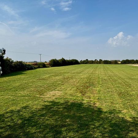 Luxury Isla Cottages, Bourne! Dog-Friendly, Countryside Views, Garden, Parking, 5Mins Pubs - Family Holiday Dış mekan fotoğraf
