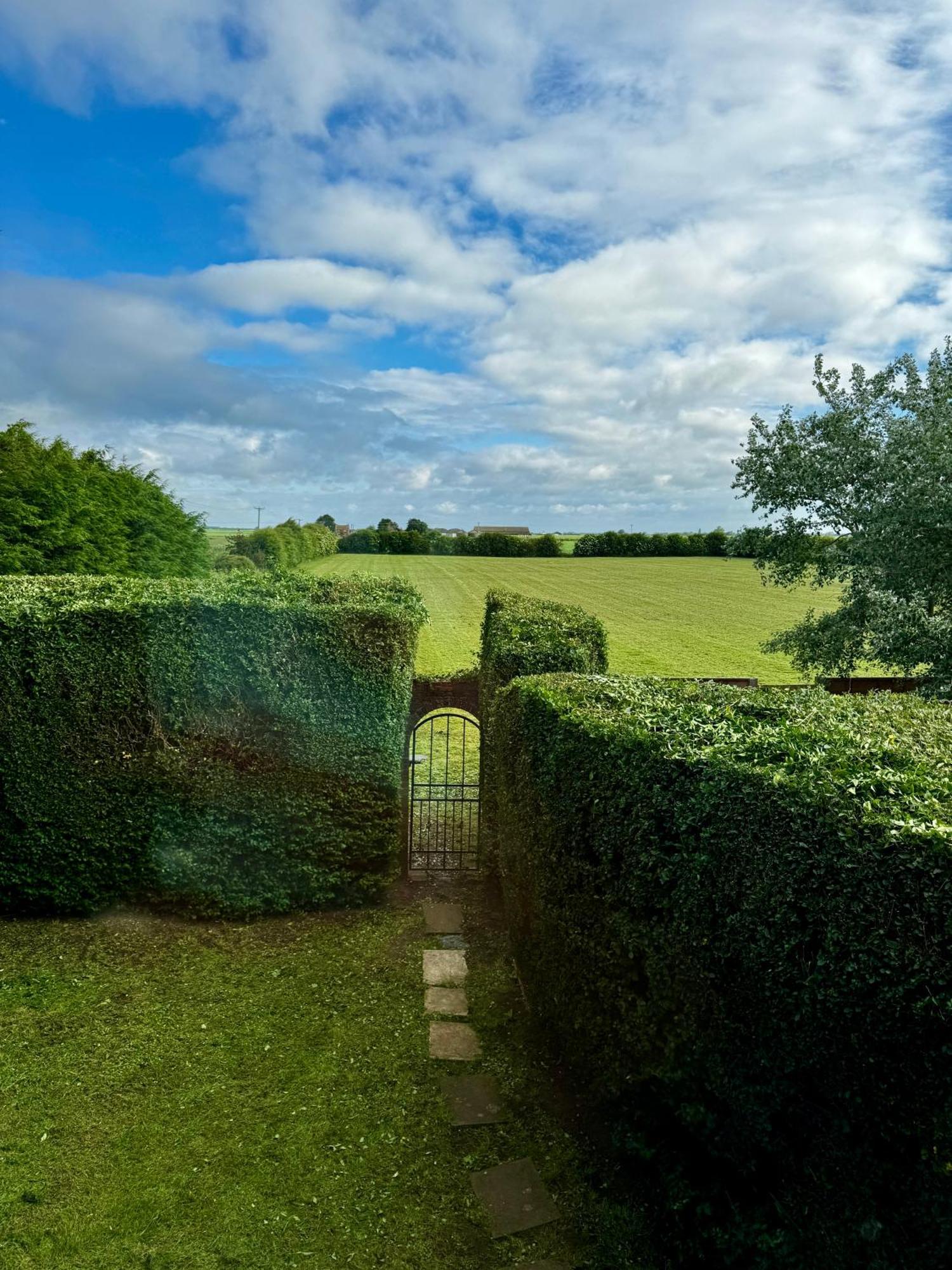 Luxury Isla Cottages, Bourne! Dog-Friendly, Countryside Views, Garden, Parking, 5Mins Pubs - Family Holiday Oda fotoğraf
