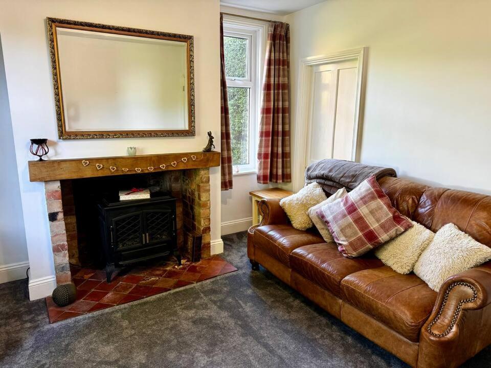 Luxury Isla Cottages, Bourne! Dog-Friendly, Countryside Views, Garden, Parking, 5Mins Pubs - Family Holiday Dış mekan fotoğraf